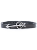 arrow buckle belt