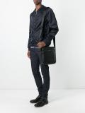 zip up messenger bag