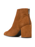 Bacari boots