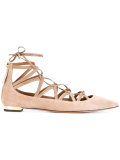 Maya ballerinas