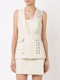 sleeveless fitted blouse