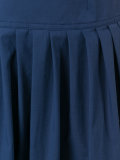 pleated skirt