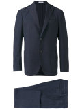 single breasted suit