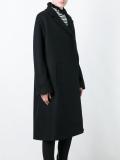 隐藏式开合大衣
