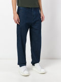 loose fit jeans