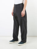 drop-crotch trousers 