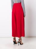 wide-legged cropped trousers