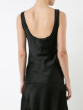 scoop neck crop top