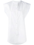 sleeveless shirt