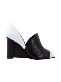 high-heel pumps