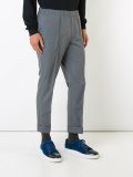 loose fit pants 