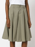 pleated skirt