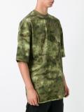 camouflage print T-shirt