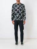 loose fit jeans