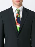 geometric print tie