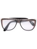 D-frame glasses