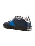 lateral logo sneakers
