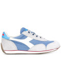 lace up sneakers