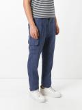 loose fit trousers 