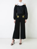 off-shoulders buttoned blouse