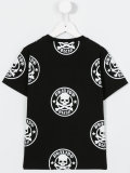 skull and crossbones T-shirt