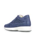 lace up trainers