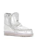 'Eskimo 18' boots