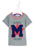m appliqué T-shirt
