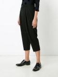 drop-crotch cropped trousers