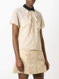 contrasting collar blouse