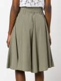 pleated skirt