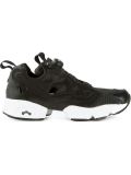 'Insta Pump Fury Tech'运动鞋