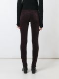 skinny fit jeans