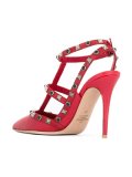 ‘Rockstud Rolling Noir’高跟鞋