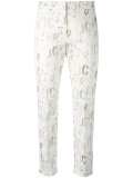 skinny, cropped trouser in alphabet print