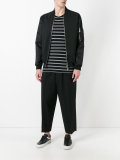 loose-fit cropped trousers