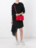 chain strap shoulder bag