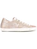 classic lace-up sneakers