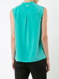 V-neck sleeveless blouse