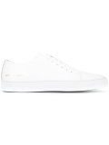 lace up trainers 