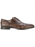 classic oxford shoes 