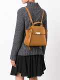 Eartha Iconic Convertible背包