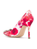 Hangisi pumps
