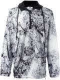 marble-effect hooded windbreaker