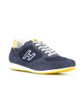 lace up trainers 