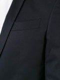single breasted suit