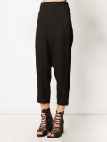 dislocated fastening cropped trousers