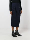 pocket detail fitted skirt
