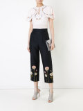 embroidered flower cropped trousers 