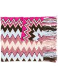 zig-zag pattern scarf